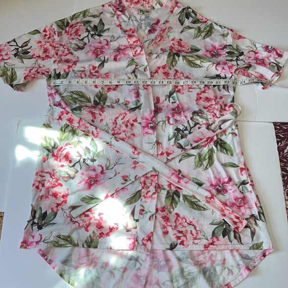 🌹Show Me Your MuMu🌹Brie Robe ‘Garden of Blooms’ - Picture 9 of 13